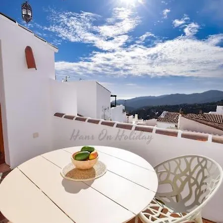 La Galeria, Traditional Townhouse In The Heart Of The Old Quarter Hansonholiday Frigiliana