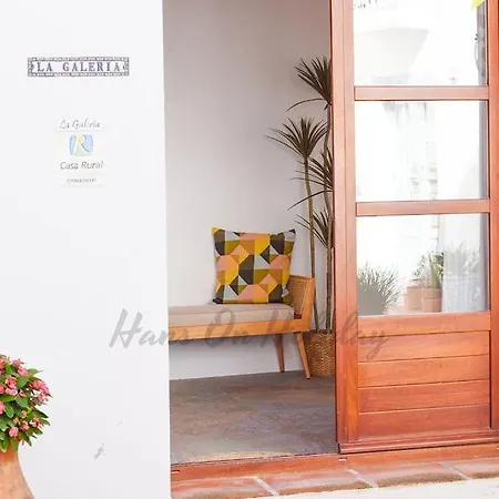 Apartment La Galeria, Traditional Townhouse In The Heart Of The Old Quarter Hansonholiday