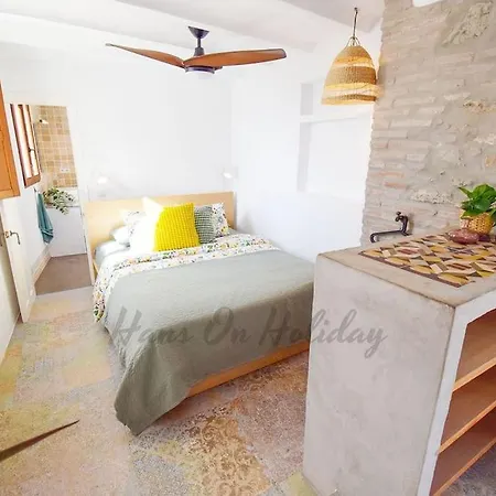 La Galeria, Traditional Townhouse In The Heart Of The Old Quarter Hansonholiday Apartment *